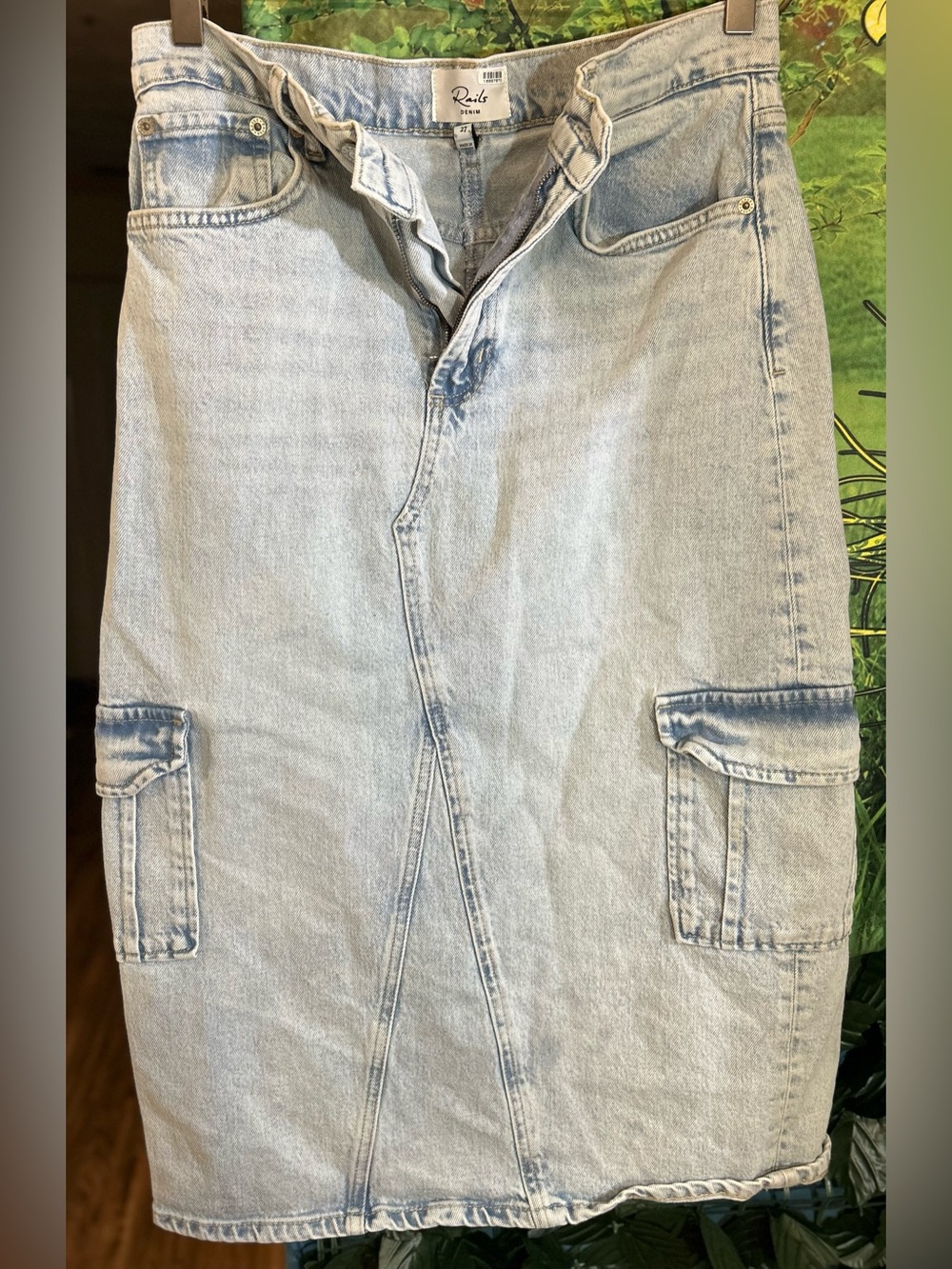 Rails Light StoneWash Denim Cargo Skirt with Front Seams,Back Split & Cargo Pck